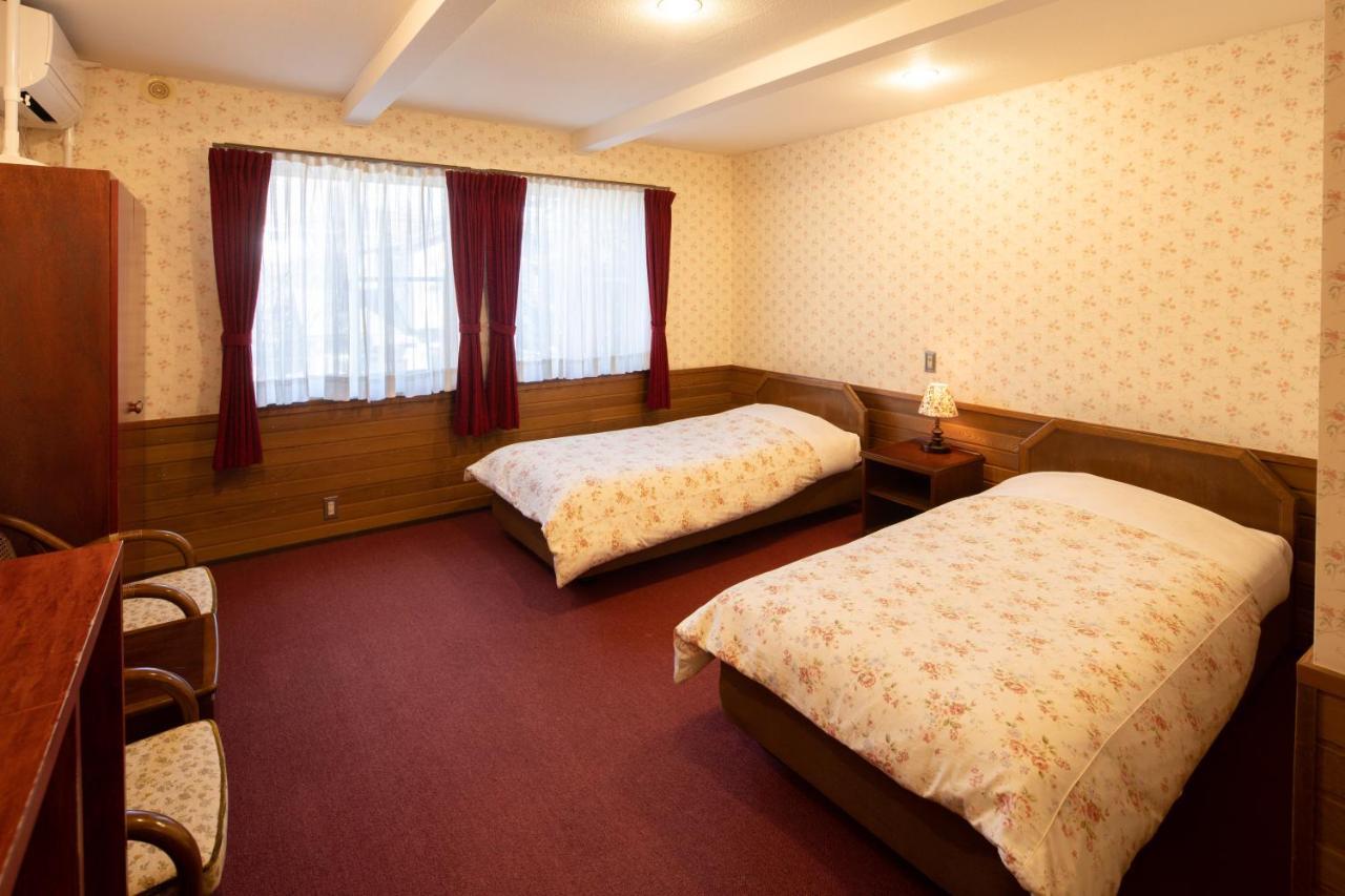 Pension Candytuft Karuizawa Bagian luar foto