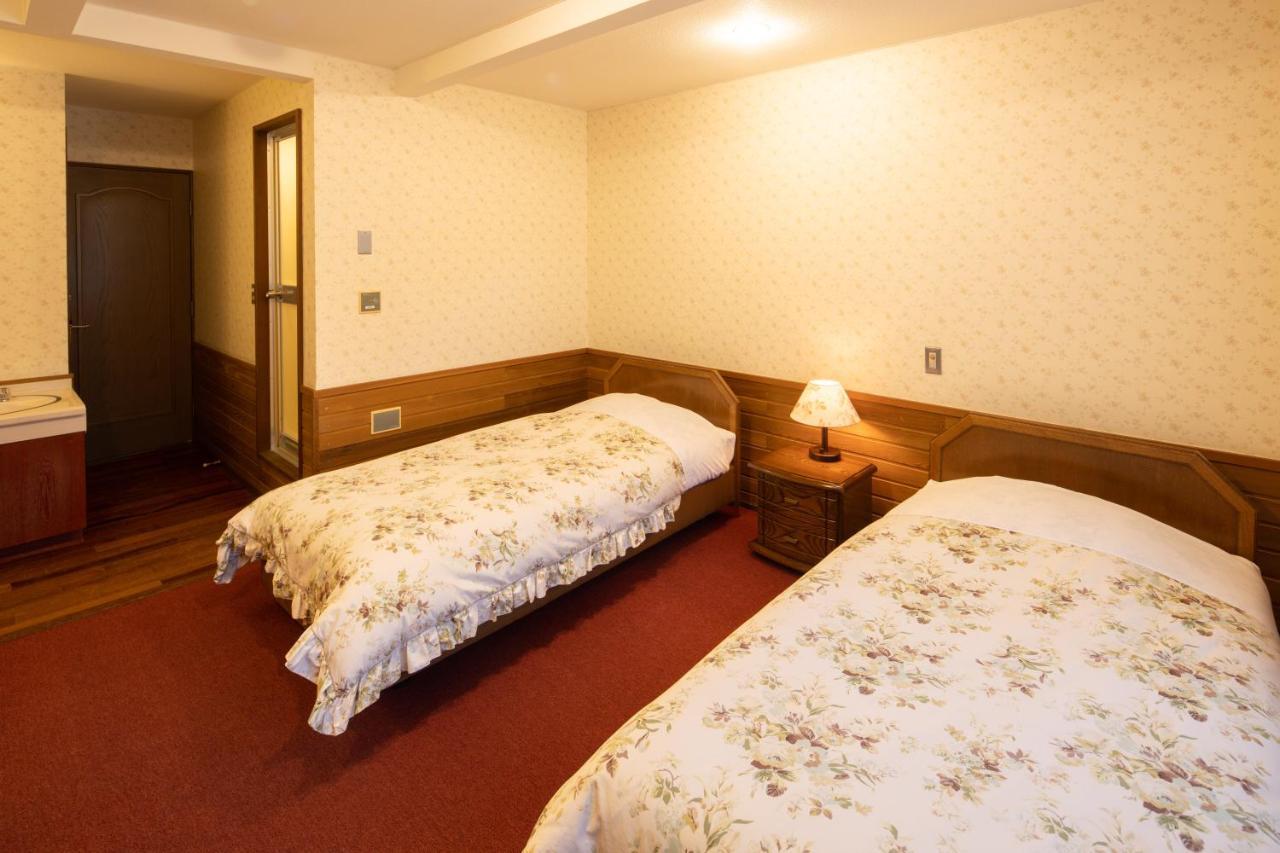 Pension Candytuft Karuizawa Bagian luar foto