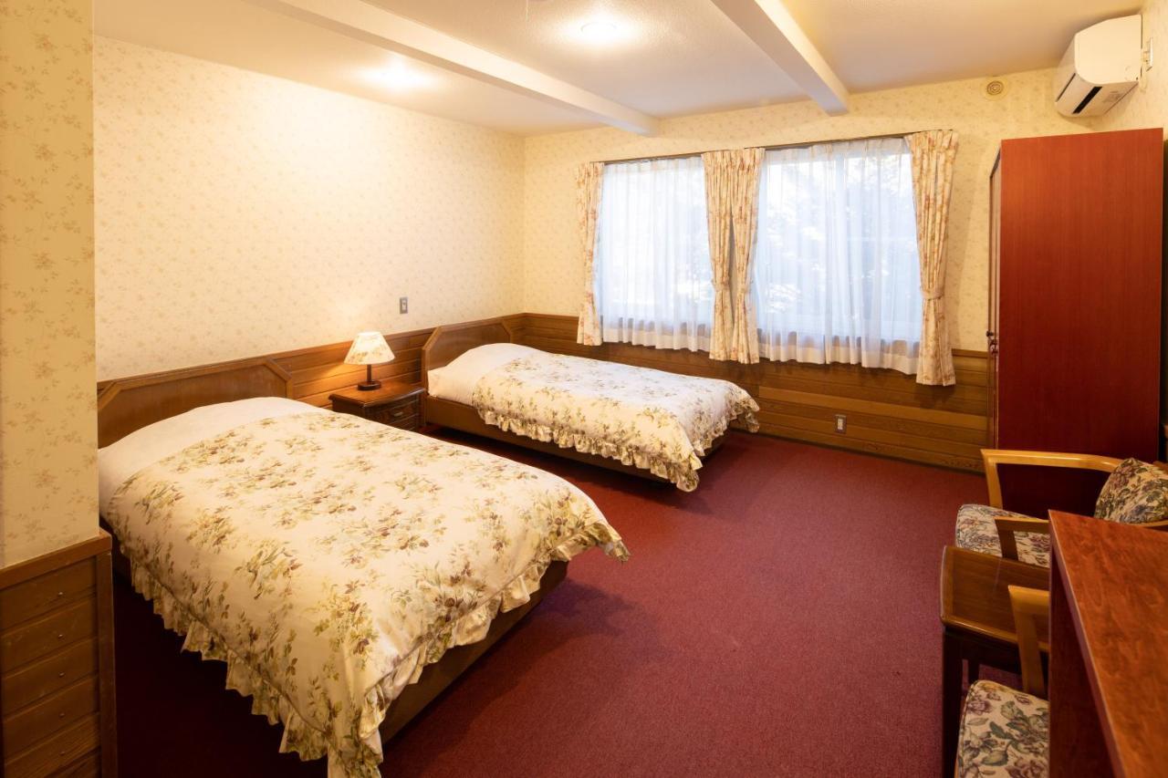 Pension Candytuft Karuizawa Bagian luar foto